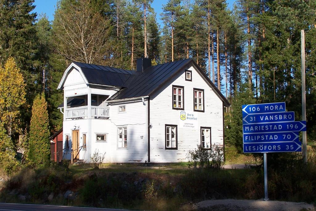 Route 26 Bed & Breakfast Laxtjärn Exterior foto